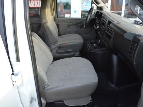Used 2019 Chevrolet Express 3500 LT w/ LT Preferred Equipment Group image 13
