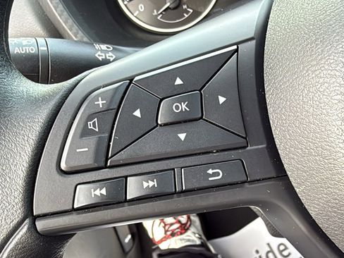 Certified 2025 Nissan Sentra S FWD image 10
