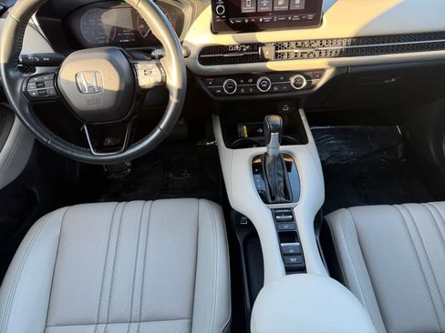 Used 2023 Honda HR-V EX-L image 6