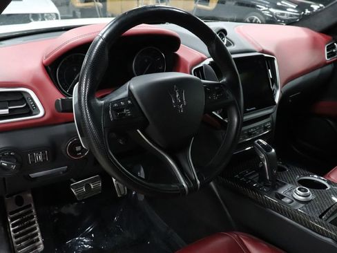 Used 2022 Maserati Ghibli Modena Q4 image 10