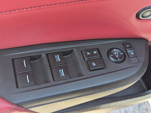 Used 2022 Acura ILX image 25