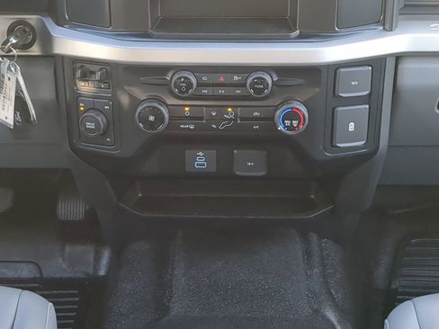 Used 2025 Ford F450 XL w/ 360-Degree Camera Package image 17