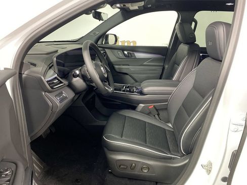 Used 2026 Buick Enclave Sport Touring w/ Power Package FWD image 11