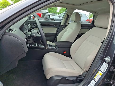 Used 2024 Honda Civic EX image 15