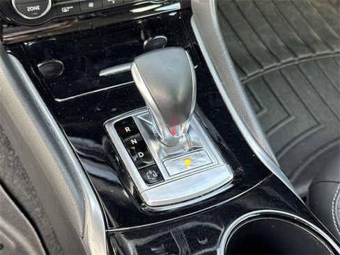 Used 2019 INFINITI QX30 w/ Navigation Package image 31