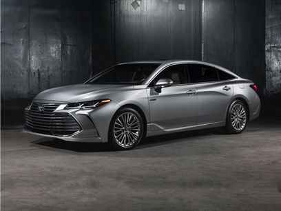 Used 2021 Toyota Avalon XLE w/ Moonroof Package