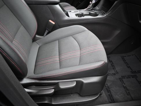 Used 2024 Chevrolet Equinox RS FWD image 40