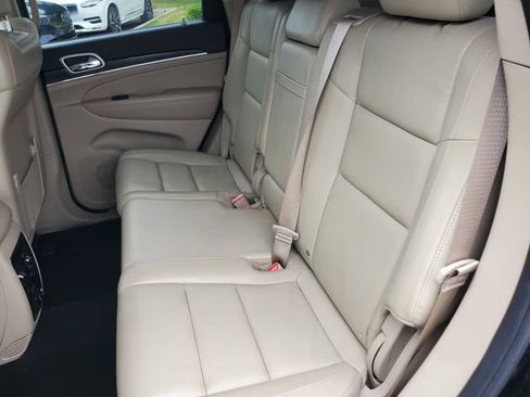 Used 2019 Jeep Grand Cherokee Limited AWD/4WD image 35