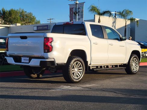 Used 2023 Chevrolet Colorado LT w/ LT Convenience Package II image 2