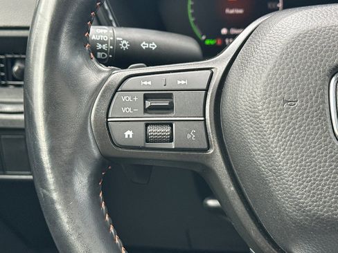 Certified 2025 Honda CR-V Sport-L image 28