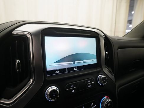 Used 2021 GMC Sierra 1500 Elevation w/ Preferred Package image 19