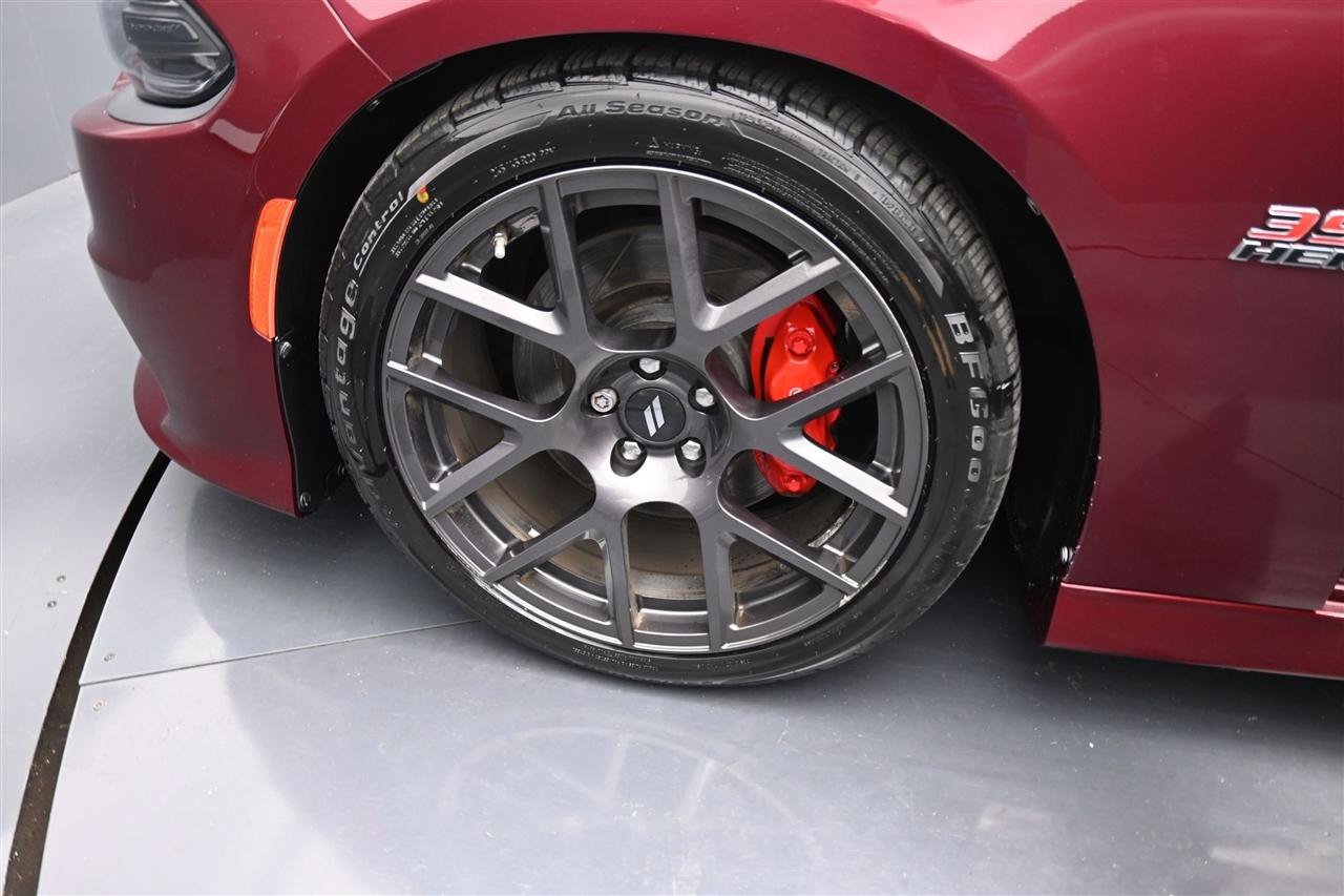 Used 2017 Dodge Charger R/T Scat Pack w/ Technology Group RWD image 18