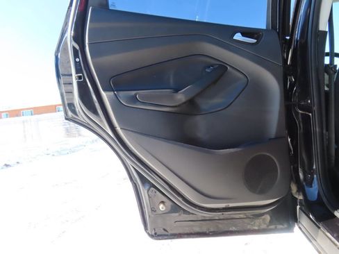 Used 2019 Ford Escape SE image 36