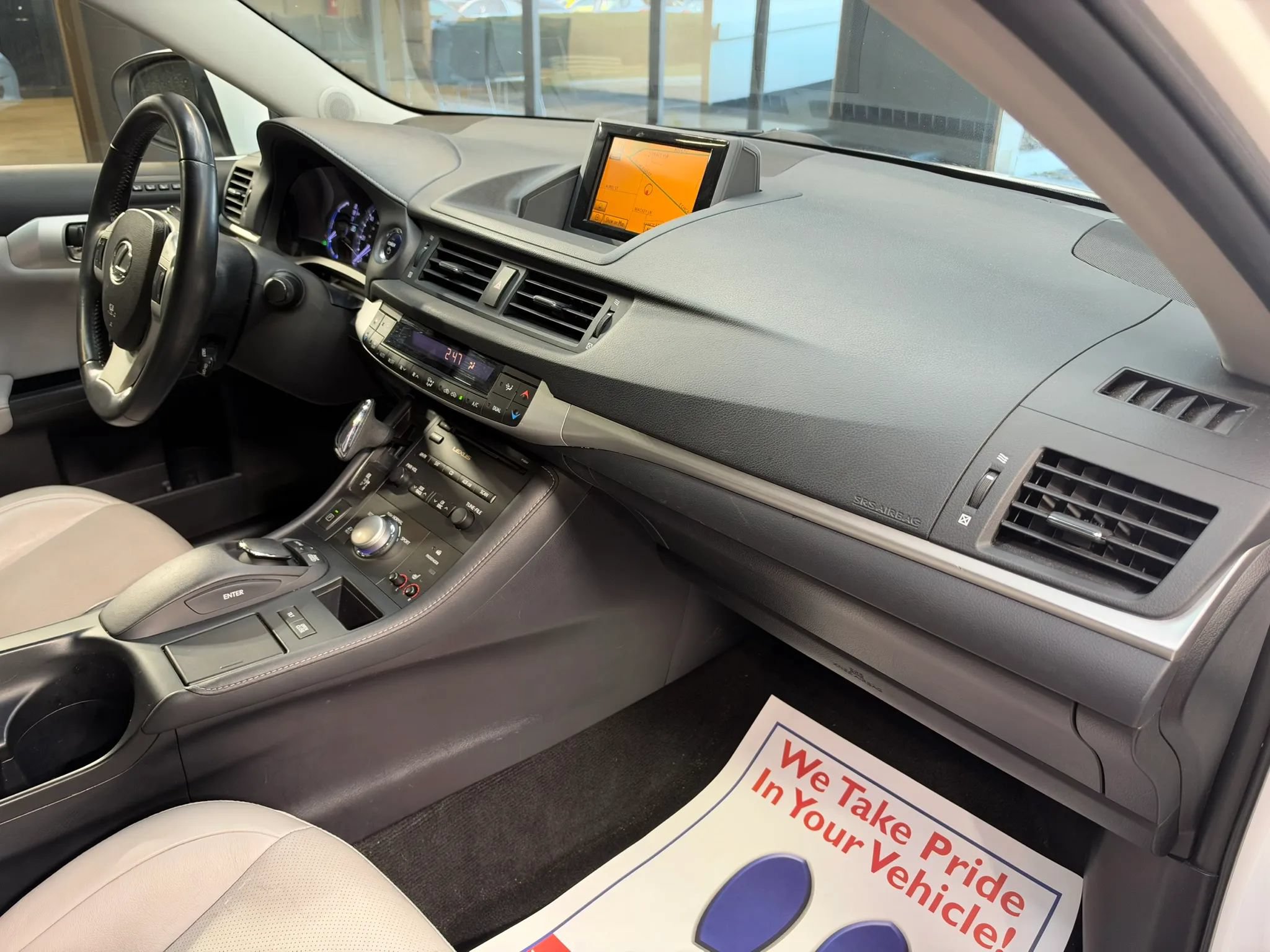 Used 2012 Lexus CT 200h Premium w/ Leather Pkg FWD image 31