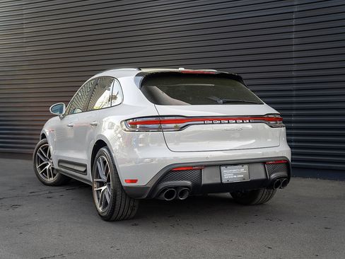 Certified 2025 Porsche Macan S AWD/4WD image 3