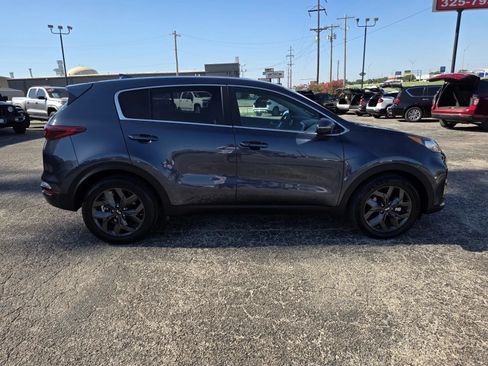 Used 2022 Kia Sportage LX w/ LX FWD Value Edition Package image 8