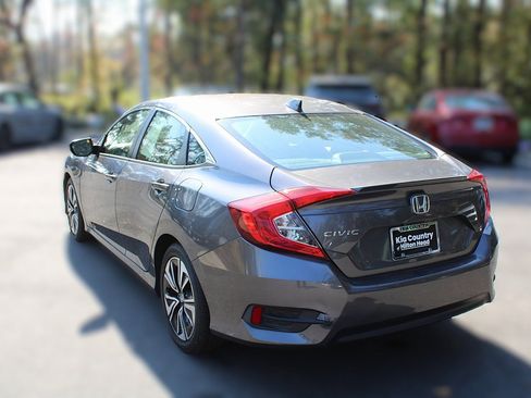Used 2018 Honda Civic EX-T image 7