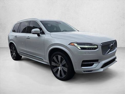 Used 2023 Volvo XC90 B6 Ultimate w/ Protection Package AWD/4WD image 3