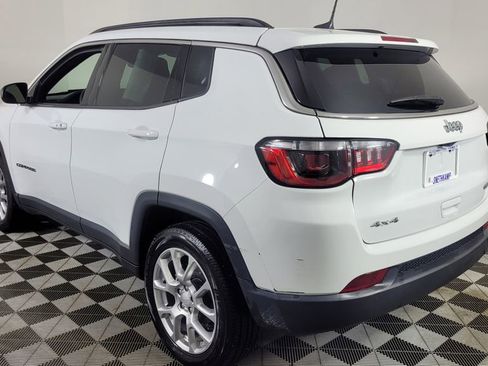 Used 2024 Jeep Compass Latitude image 5