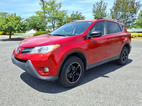 Used 2014 Toyota RAV4 LE FWD image 14
