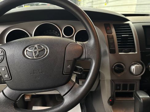 Used 2012 Toyota Tundra 4x4 Double Cab w/ SR5 Pkg image 13