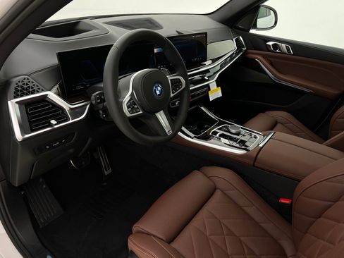 New 2026 BMW X5 xDrive50e w/ M Sport Package image 9