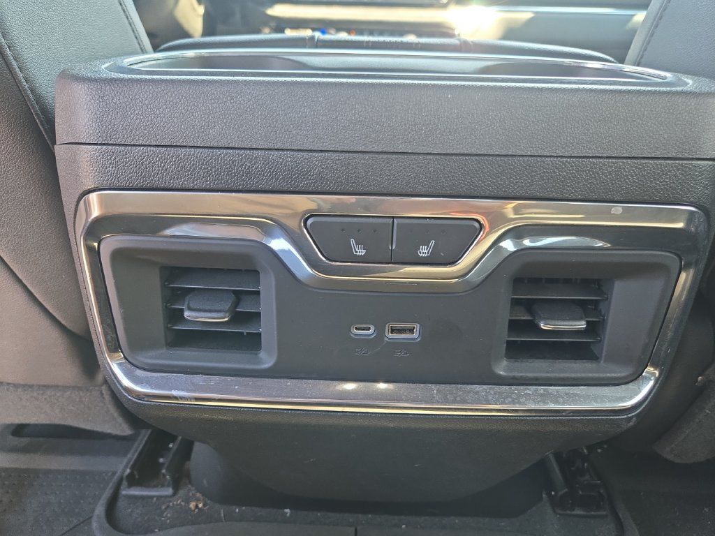 Used 2024 Chevrolet Silverado 3500 High Country w/ High Country Premium Package AWD/4WD image 19