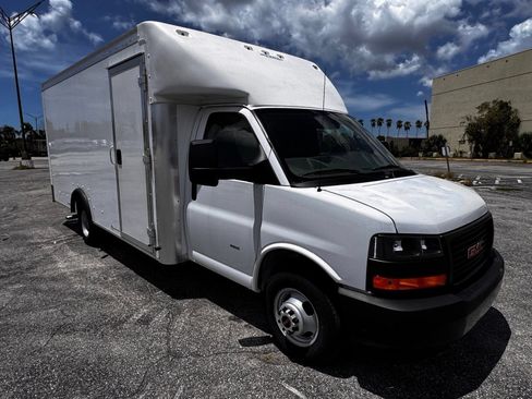 New 2025 GMC Savana 3500 Extended w/ Power Convenience Package RWD image 3