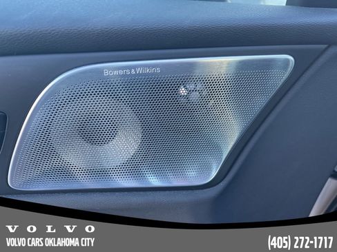 Certified 2023 Volvo S60 B5 Ultimate w/ Climate Package image 10