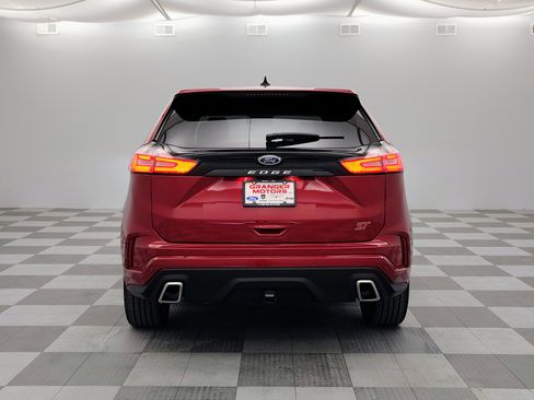 Used 2024 Ford Edge ST image 10