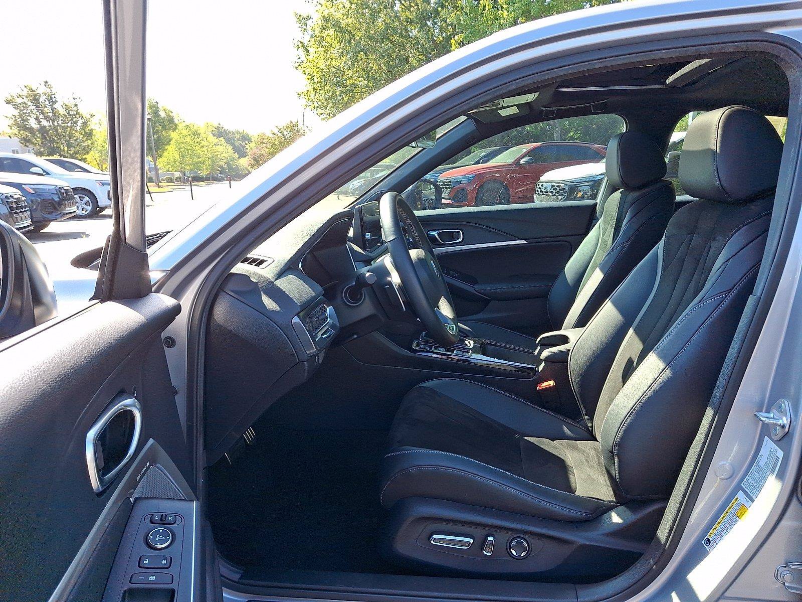 Used 2025 Acura Integra A-Spec w/ Technology Package FWD image 13