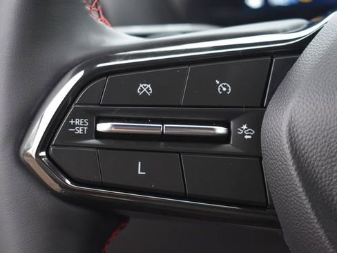 Certified 2025 Chevrolet Equinox RS w/ Safety and Technology Package FWD image 27