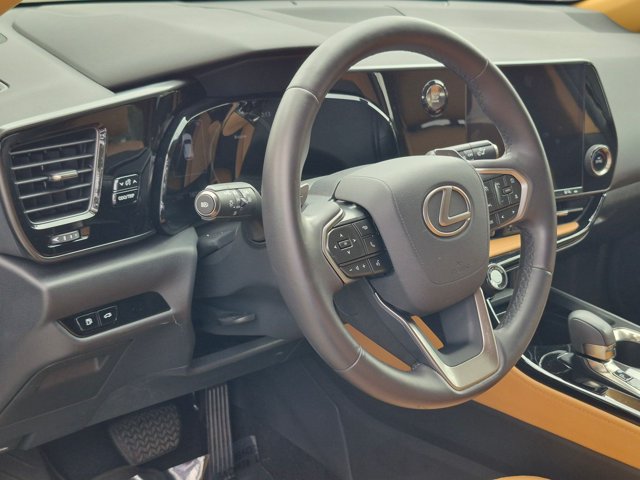 Certified 2023 Lexus NX 250 FWD w/ Towing Package (2000 Lbs) image 2