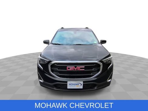 Used 2019 GMC Terrain SLE w/ Driver Convenience Package AWD/4WD image 3