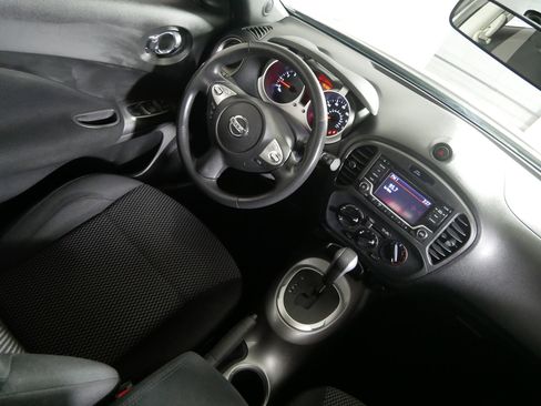 Used 2015 Nissan Juke S image 9