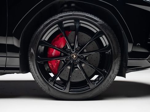 Used 2019 Lamborghini Urus AWD/4WD image 38