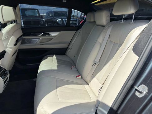 Used 2016 BMW 740i RWD image 14