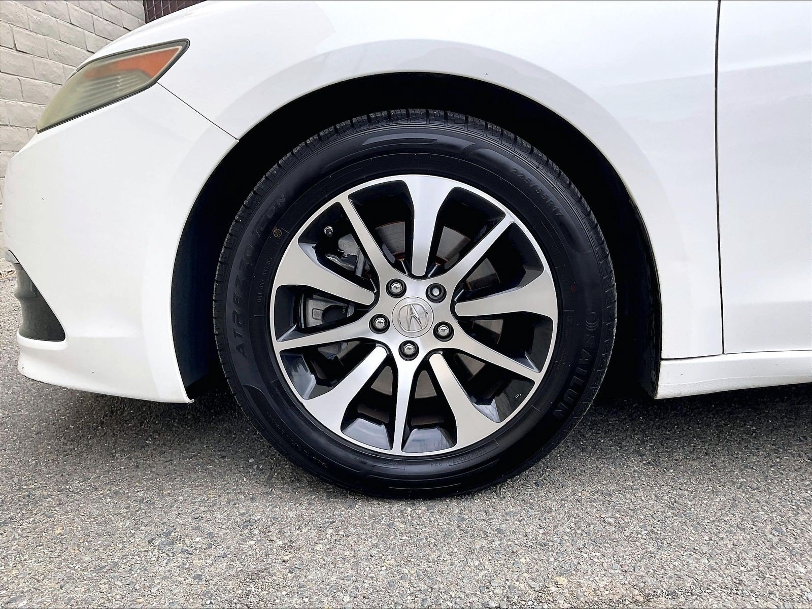 Used 2016 Acura TLX FWD image 8