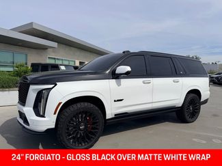 Used 2025 Cadillac Escalade ESV V video 1