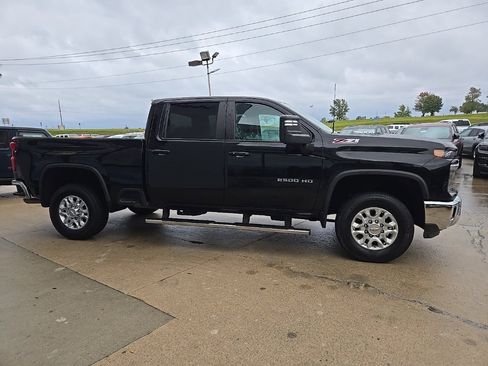 Used 2024 Chevrolet Silverado 2500 LT image 12