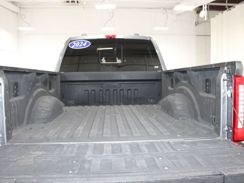 Used 2024 Ford F350 Lariat w/ Sport Appearance Package AWD/4WD image 32