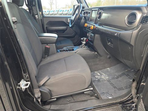 Used 2022 Jeep Wrangler Unlimited Sport AWD/4WD image 7