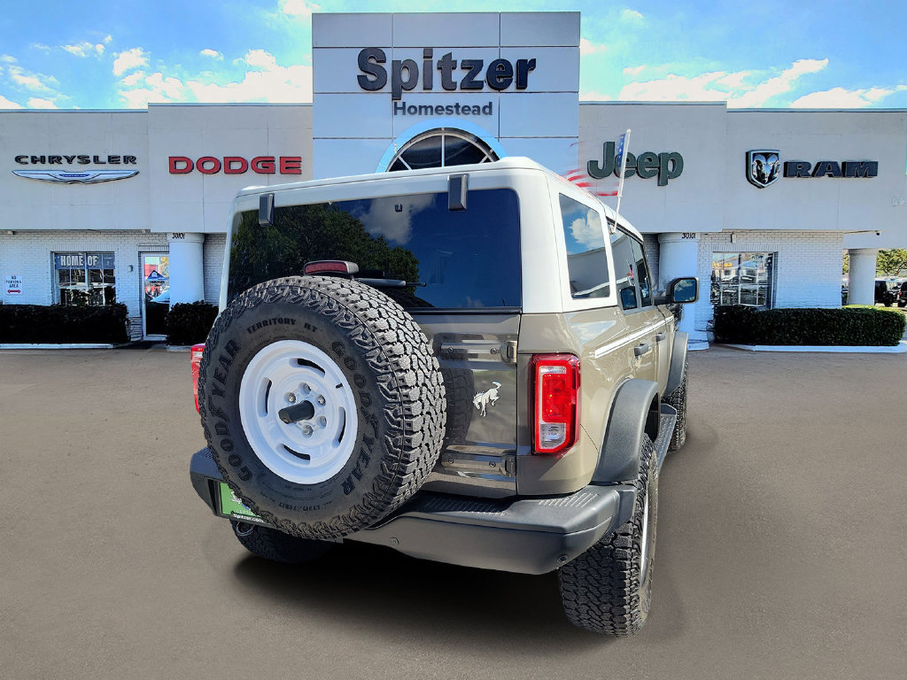 Used 2026 Ford Bronco Heritage Edition AWD/4WD image 2