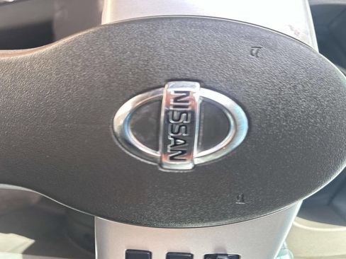 Used 2010 Nissan Pathfinder LE w/ Navigation Pkg image 13