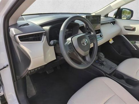 Certified 2026 Toyota Corolla Cross L FWD image 14