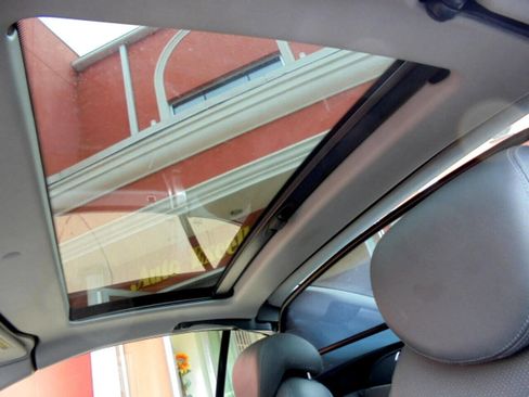 Used 2005 Mercedes-Benz SL 500 image 19