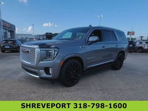Used 2022 GMC Yukon Denali w/ Denali Ultimate Package AWD/4WD image 4