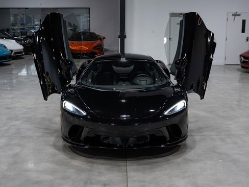 Used 2021 McLaren GT image 35