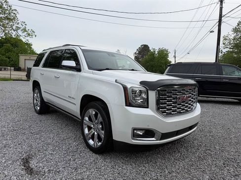 Used 2019 GMC Yukon Denali w/ Denali Ultimate Package AWD/4WD image 9