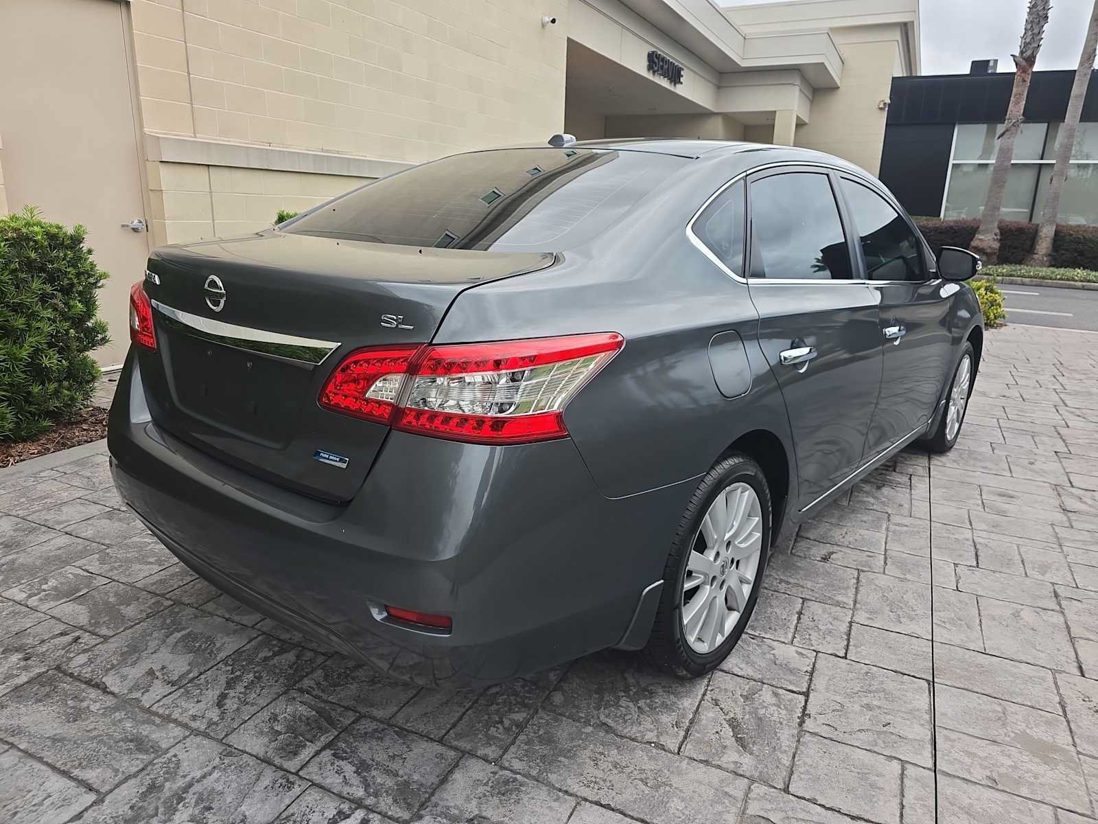 Used 2014 Nissan Sentra SL w/ Premium Package FWD image 3